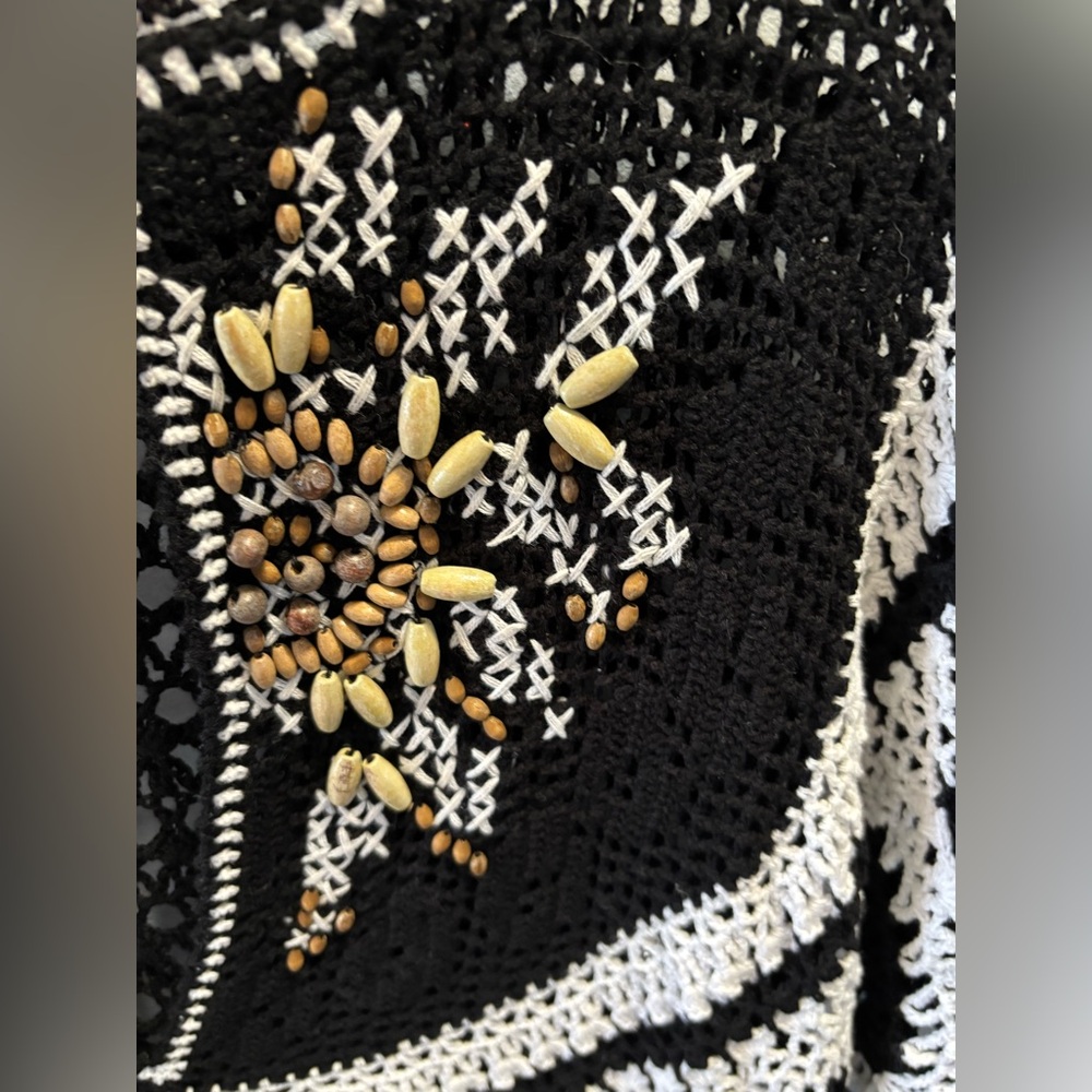 STORYBOOK KNITS Vintage M Beaded Crochet Sweater Sculpted Cap Sleeve Deep V-Neck - Picture 7 of 10
